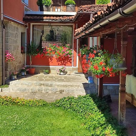 Hotel Радкината Къща Koprivshtitsa Exterior foto