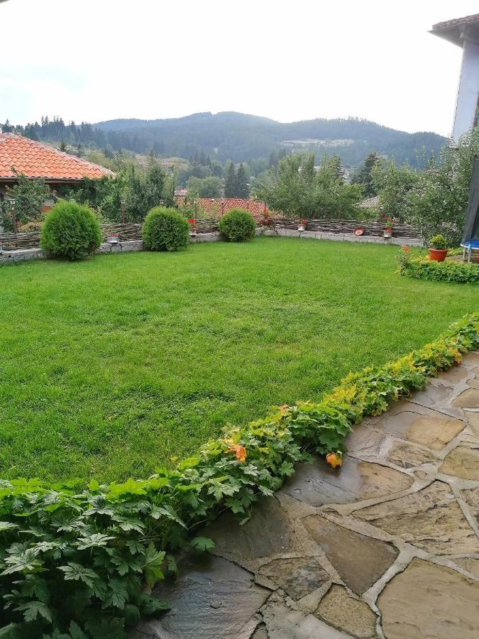Hotel Радкината Къща Koprivshtitsa Exterior foto