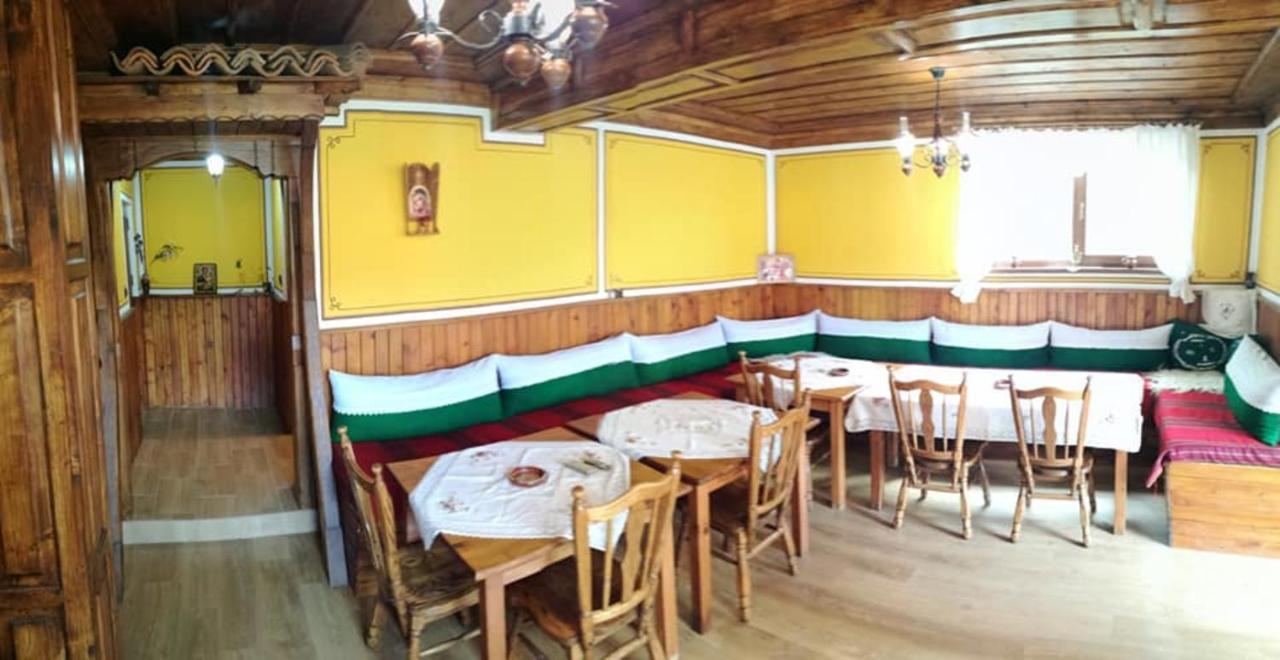 Hotel Радкината Къща Koprivshtitsa Exterior foto